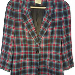 Vintage Pendleton 100% virgin wool plaid blazer.